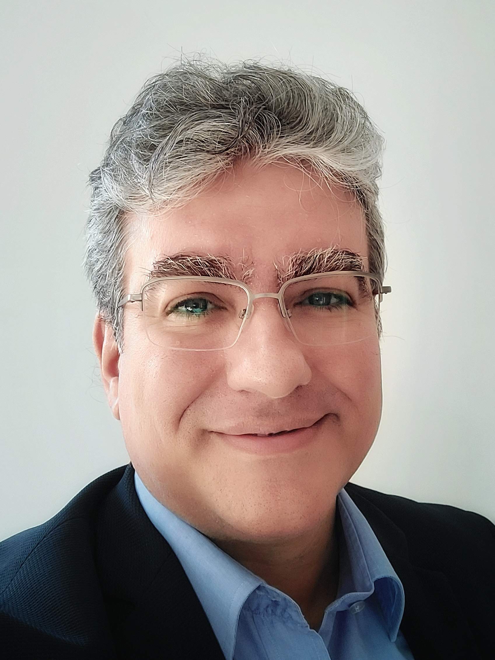 Tansu Alpcan picture